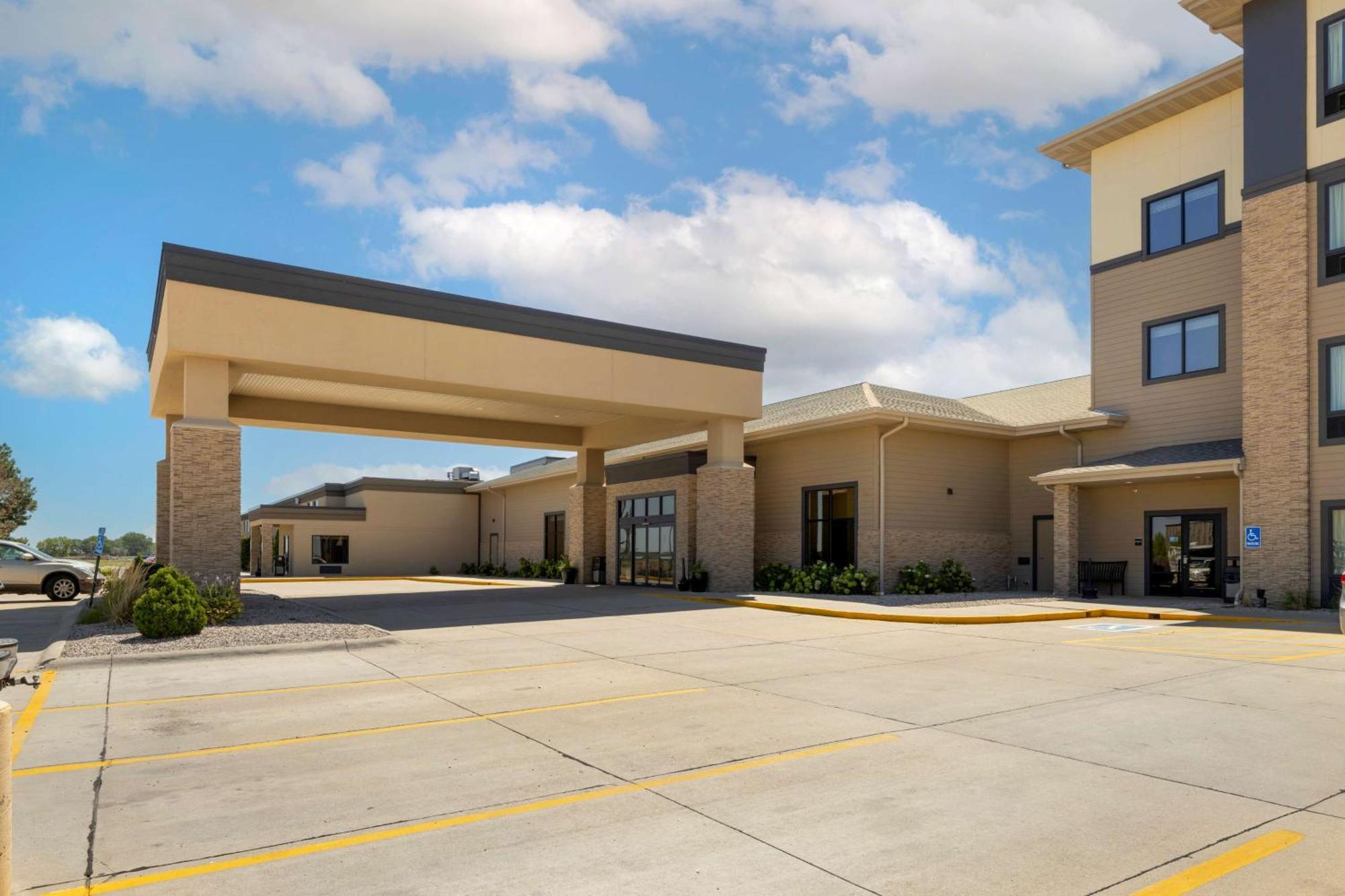 Best Western Plus North Platte Inn & Suites Exteriör bild
